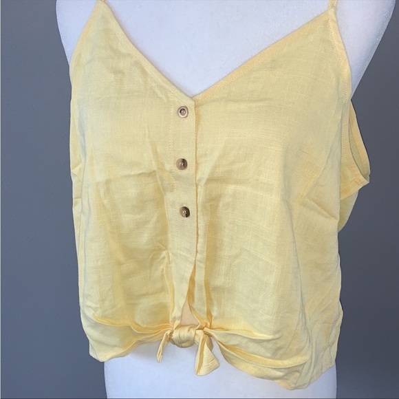 Le Lis Yellow Linen Blend Crop Top Tie Up Tank - Picture 4 of 10